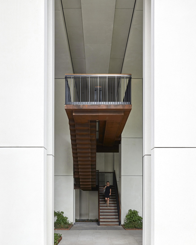 Офисный комплекс London Wall Place © Make Architects