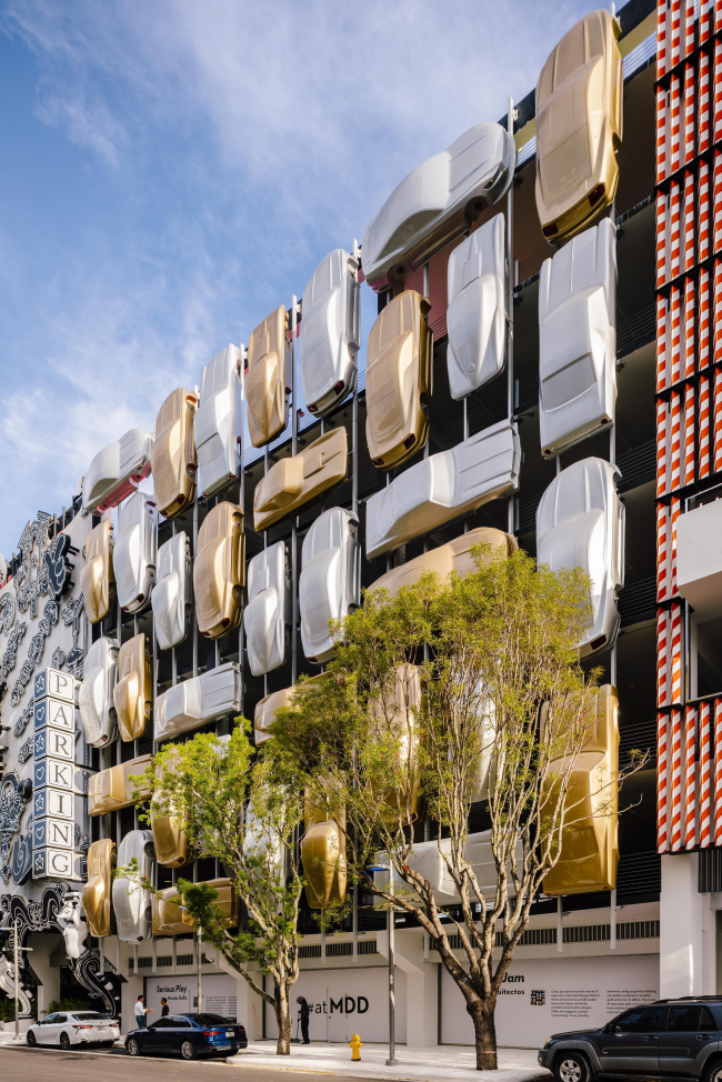 Museum Garage. ����� Clavel Arquitectos. ���� � Miguel de Guzmán