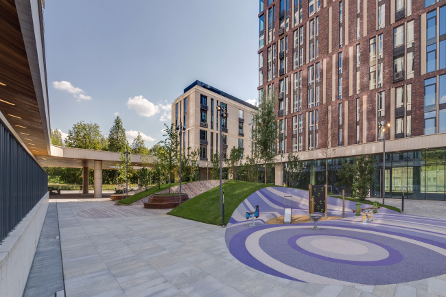 "Vorobyev Dom" residential complex. Photograph � ADM