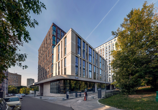 "Vorobyev Dom" residential complex. Photograph � ADM