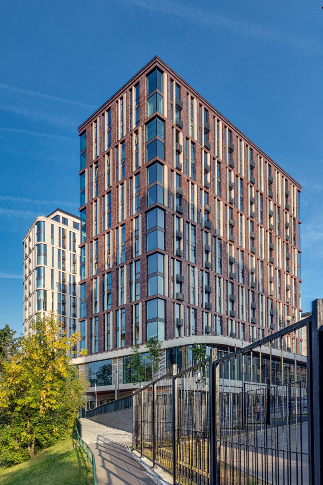 "Vorobyev Dom" residential complex. Photograph � ADM