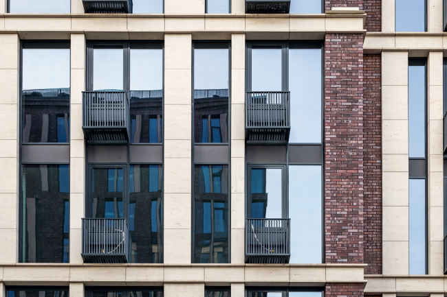 "Vorobyev Dom" residential complex. Photograph � ADM