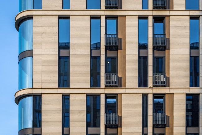 "Vorobyev Dom" residential complex. Photograph � ADM