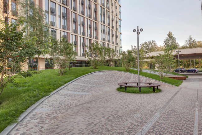 "Vorobyev Dom" residential complex. Photograph � ADM