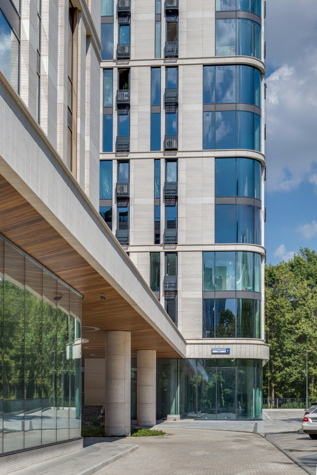 "Vorobyev Dom" residential complex. Photograph � ADM