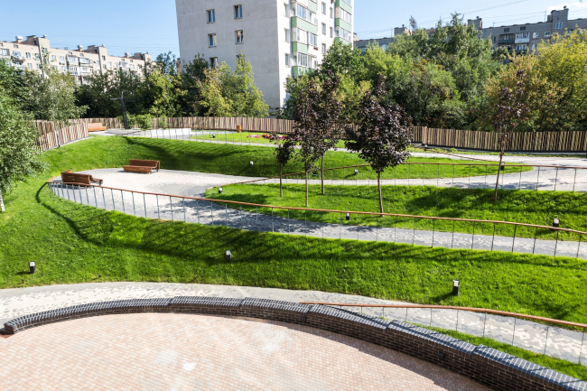 "Caramel" housing complex � ADM