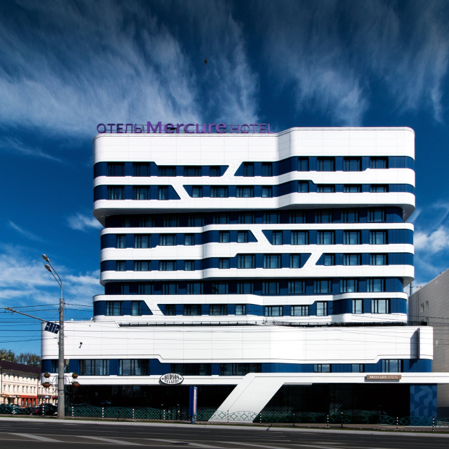 Mercure Hotel. Photograph