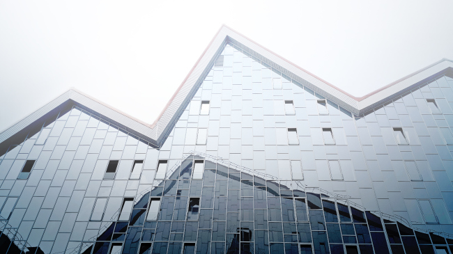 ASTRA housing complex and the reconstruction of Perm's shopping arcades of the XIX century. SYNCHROTECTURE  Provided by the architects