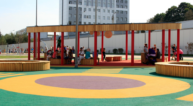 Reconstruction of the Upa River embankment, Tula. 2017-2018 � WOWHAUS, Photograph: Julia Tarabarina, Archi.ru