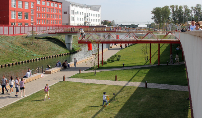 Reconstruction of the Upa River embankment, Tula. 2017-2018  WOWHAUS, Photograph: Julia Tarabarina, Archi.ru