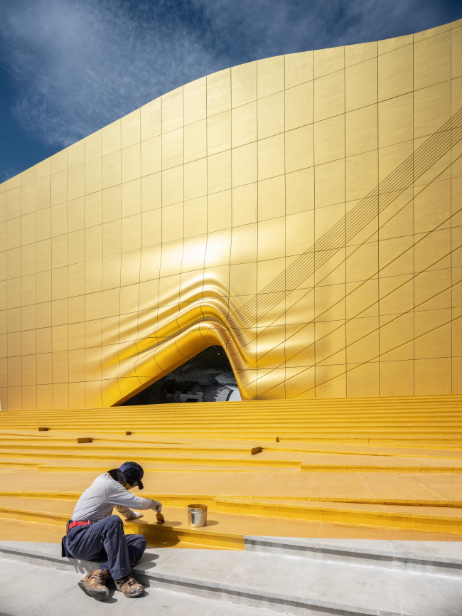 ���������-��������������� ����� The Imprint � ��������� Paradise City � Ossip van Duivenbode