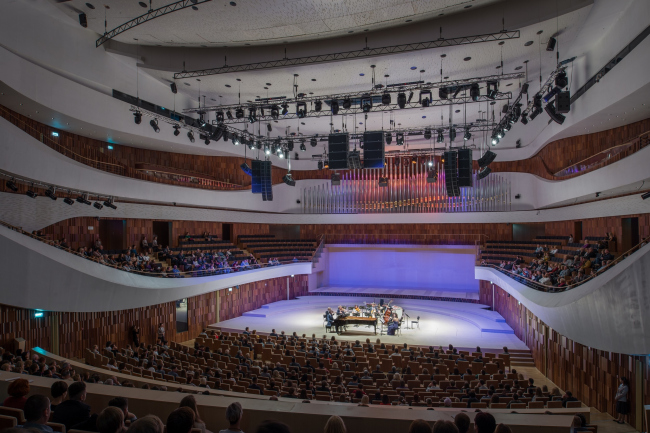 Zaryadye Concert Hall. Photograph � Aleksey Naroditsky