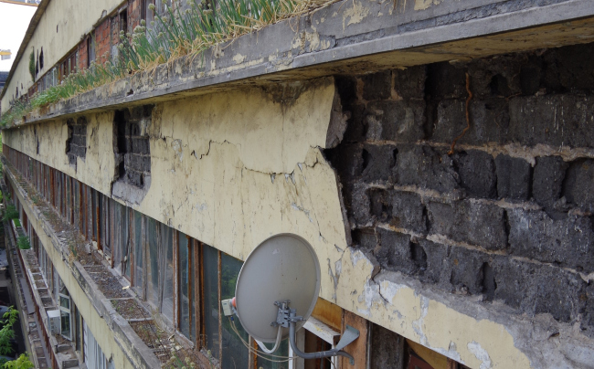 The state of the building before the beginning of restoration. Photo courtesy by Ginsburg Architects