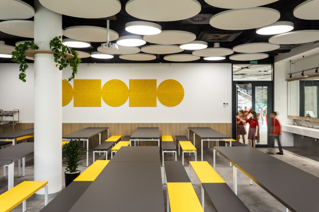 Gymnasium A+, construction � Archimatika. Photograph � Alexander Angelovsky