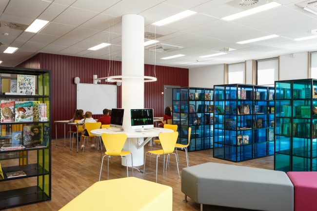 Gymnasium A+, construction � Archimatika. Photograph � Alexander Angelovsky