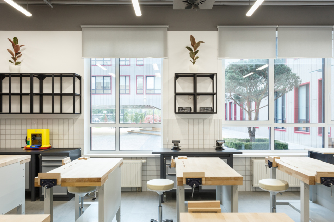 Gymnasium A+, construction � Archimatika. Photograph � Alexander Angelovsky