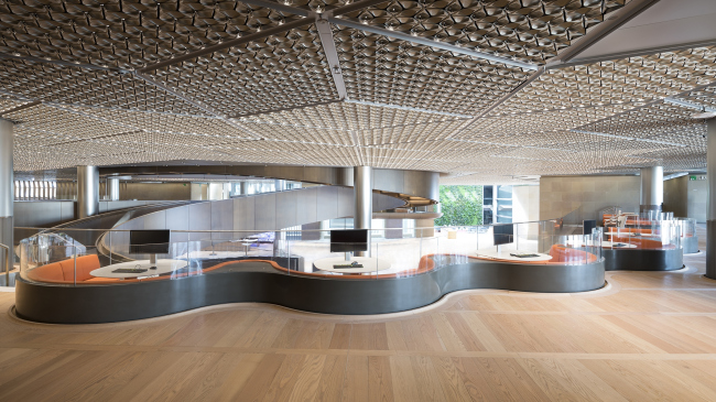 ����������� ����-�������� �������� Bloomberg � ������� � Nigel Young / Foster + Partners