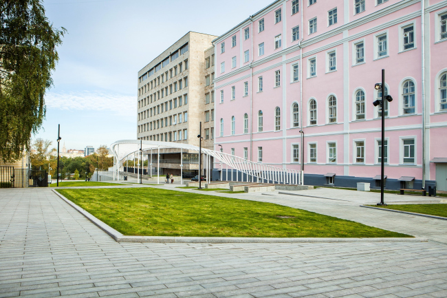 Новый вход в парк Горького со стороны Ленинского проспекта. Фотография: Олег Леонов