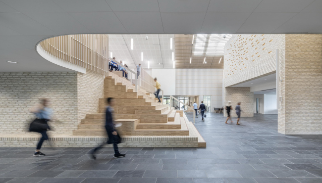 ������������ � ��������������� ����� Hjertet � Adam Mørk