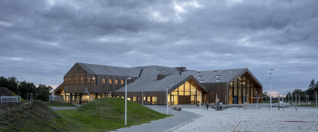 ������������ � ��������������� ����� Hjertet � Adam Mørk