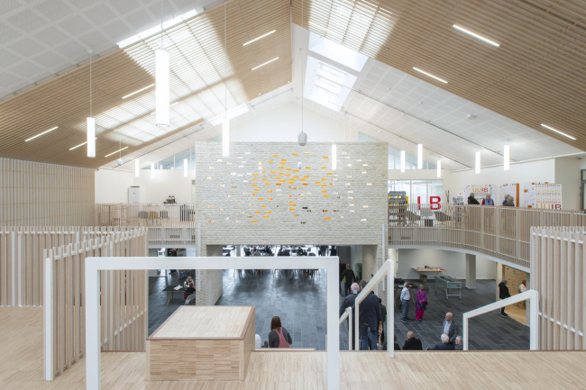 ������������ � ��������������� ����� Hjertet � Adam Mørk