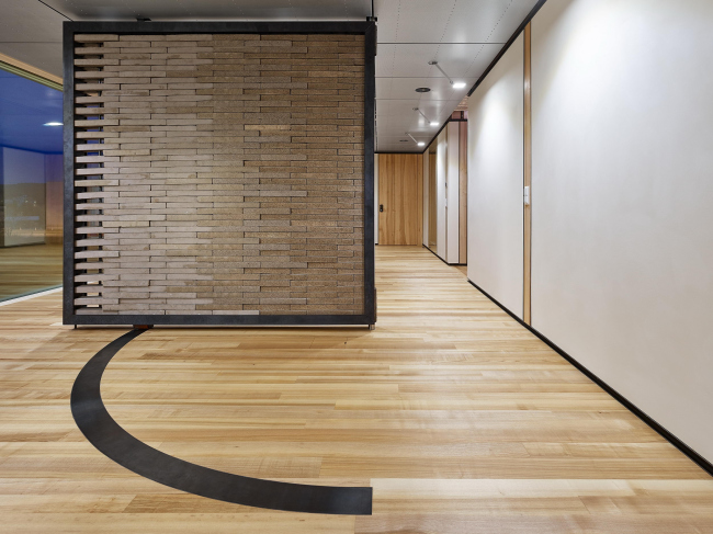 ������ UMAR. ���� � Zooey Braun, Stuttgart