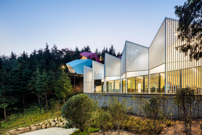 ��������-������ SJCC. ���� � Kyungsub Shin, ������������� Atelier Chang