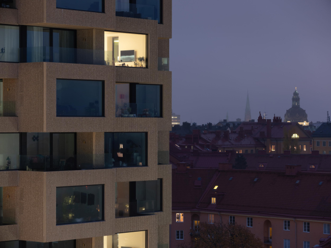 ����� Norra tornen. ����� Innovationen. ���� ������������� OMA; ��������: Ossip van Duivenbode
