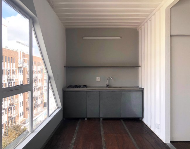 ����� �������� Drivelines Studios. ���������� � Dave Southwood. ������������� LOT-EK