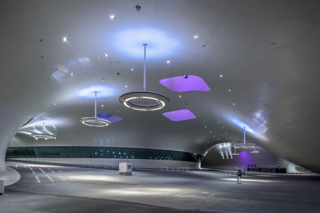 ����� ��������������� �������� ������. ���� � Ethan Lee