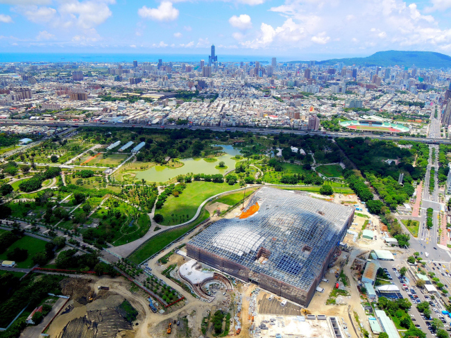 ����� ��������������� �������� ������, 2013 � Kouzi Isita