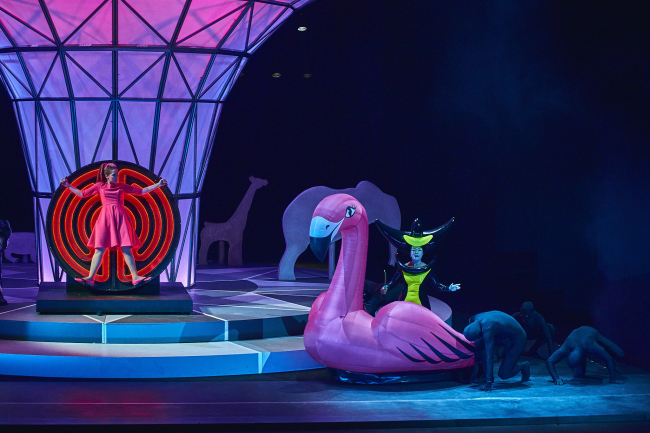 Stage design of �The Magic Flute� in �Helikon-Opera�. Production designers: Sergey Kuznetsov, Agnia Sterligova. Photograph � Sergey Krotov