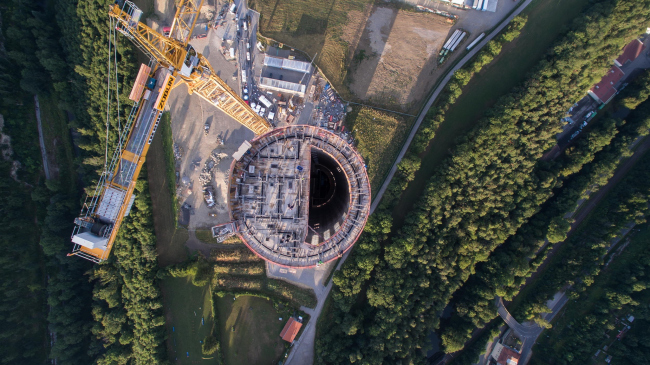 ������������� ����� ThyssenKrupp. ���� � ThyssenKrupp Elevator (CENE)