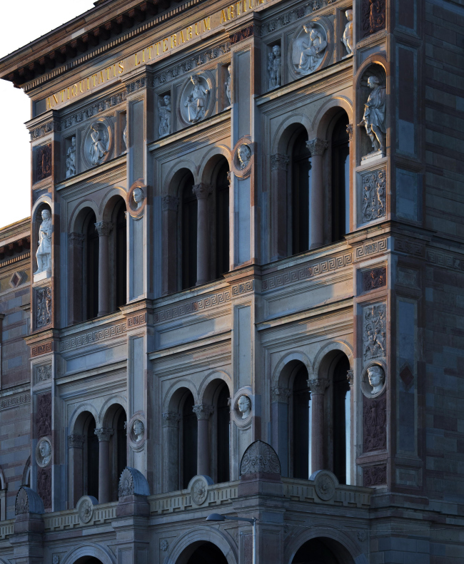 ������������ ����� � ���������� � ������������� � Bruno Ehrs