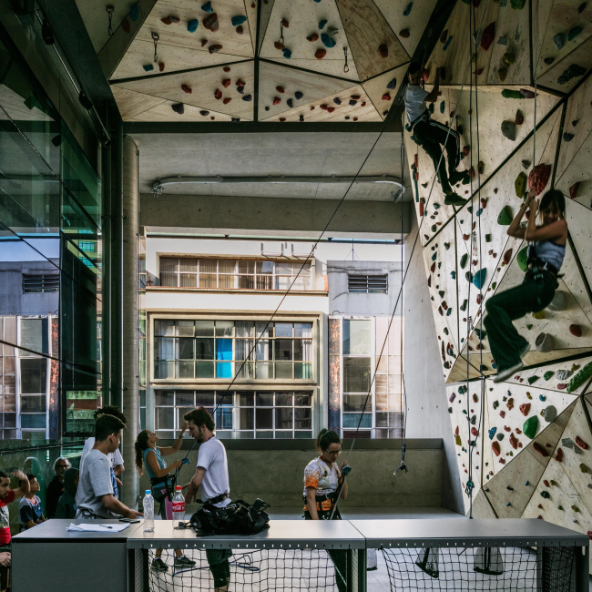 ������������ ����� SESC 24 de Maio. ���� � Nelson Kon