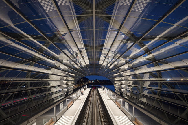 ������� ����� ������������. ����  � Marcus Bredt