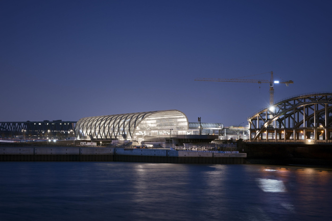 ������� ����� ������������. ����  � Marcus Bredt