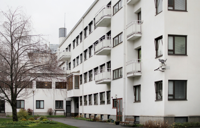Дворовый фасад. Здание посольства Финляндии в Москве. Хилдинг Экелунд, 1935-1938. Фотография: Архи.ру Дворовый фасад. Здание посольства Финляндии в Москве. Хилдинг Экелунд, 1935-1938. Фотография: Архи.ру
