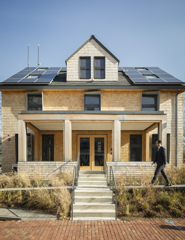 HouseZero.   Harvard Center for Green Buildings and Cities / Michael Grimm