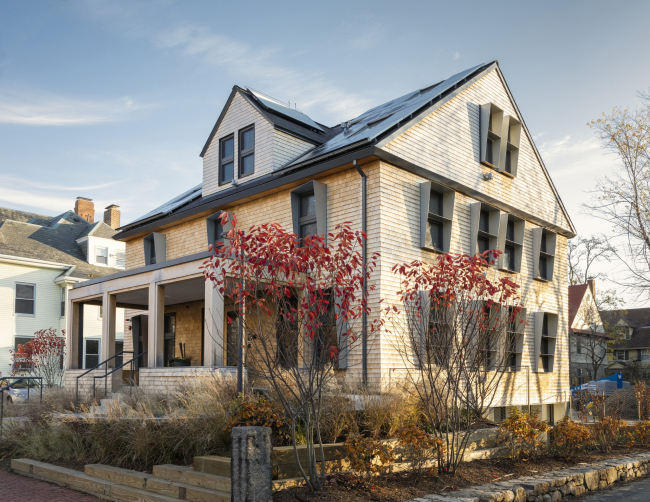 HouseZero. ���������� � Harvard Center for Green Buildings and Cities / Michael Grimm