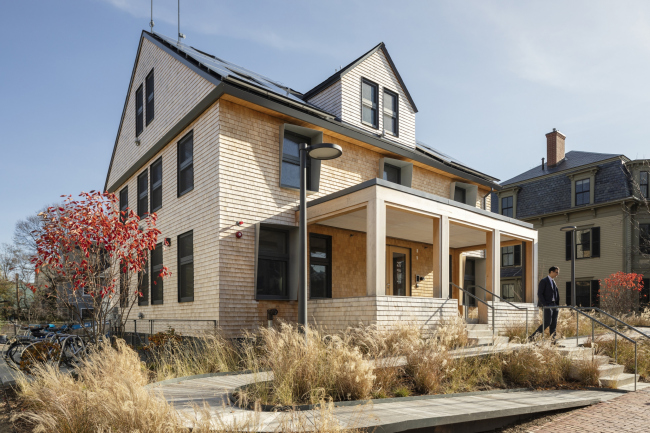 HouseZero. ���������� � Harvard Center for Green Buildings and Cities / Michael Grimm