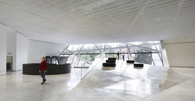 ����� ������������ ��������� MO. ���� � Hufton + Crow