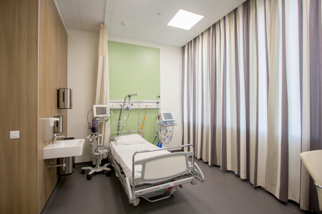 International Medical Cluster in Skolkovo. The Diagnostic Unit. The interior of a ward. Photograph � Asadov Bureau, construction, 2018
