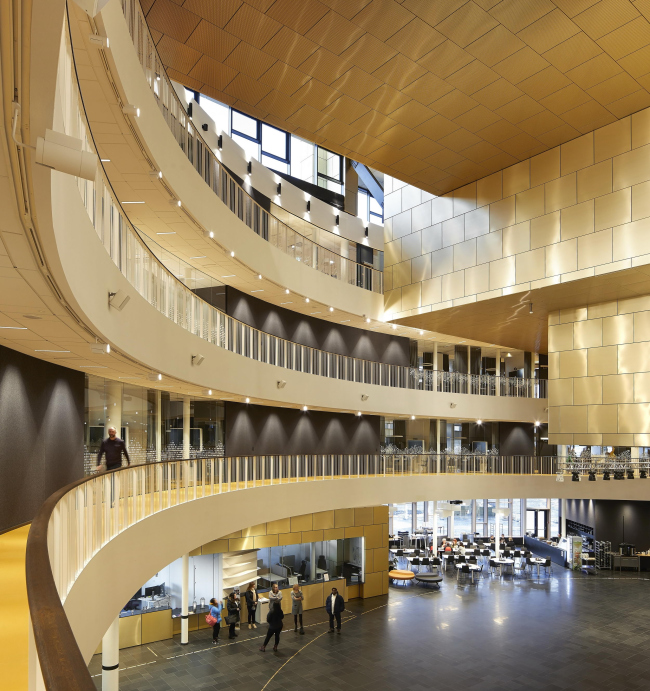 ������ ������. ���� � Hufton + Crow