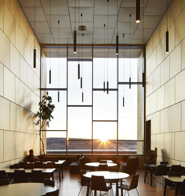 ������ ������. ���� � Hufton + Crow