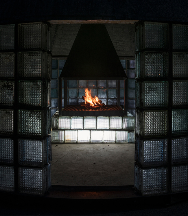 The pavilion of chacha ceremonies; author: Alexander Brodsky, coauthor: Maria Kremer. 2018. Photograph  Olga Sabo