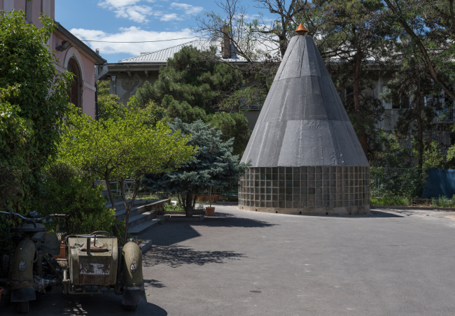 The pavilion of chacha ceremonies; author: Alexander Brodsky, coauthor: Maria Kremer. 2018. Photograph  Yury Palmin