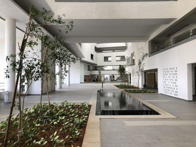 ����� ��� ������� ����� Parkside. ���� � PHX india / Mindspace