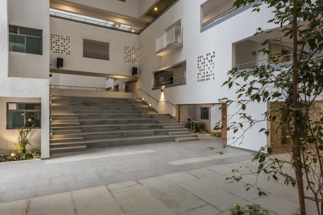     Parkside.   PHX india / Mindspace