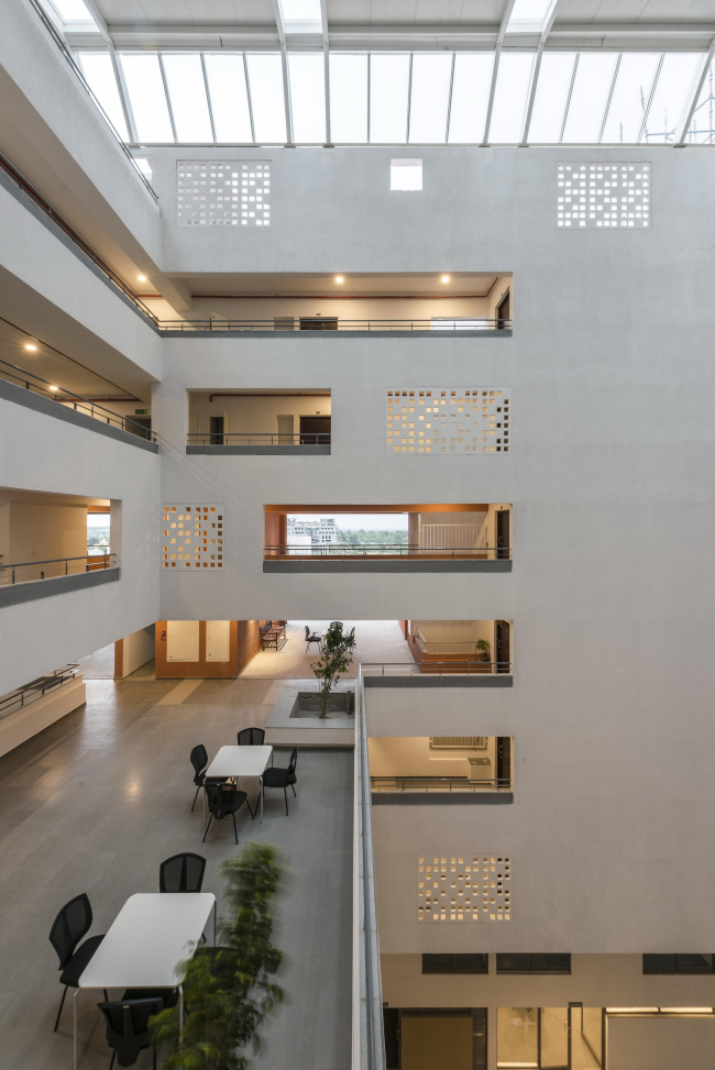 ����� ��� ������� ����� Parkside. ���� � PHX india / Mindspace